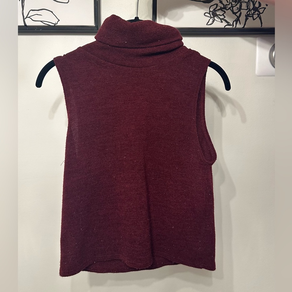 SAINTS & HEARTS burgundy knit sleeveless turtleneck